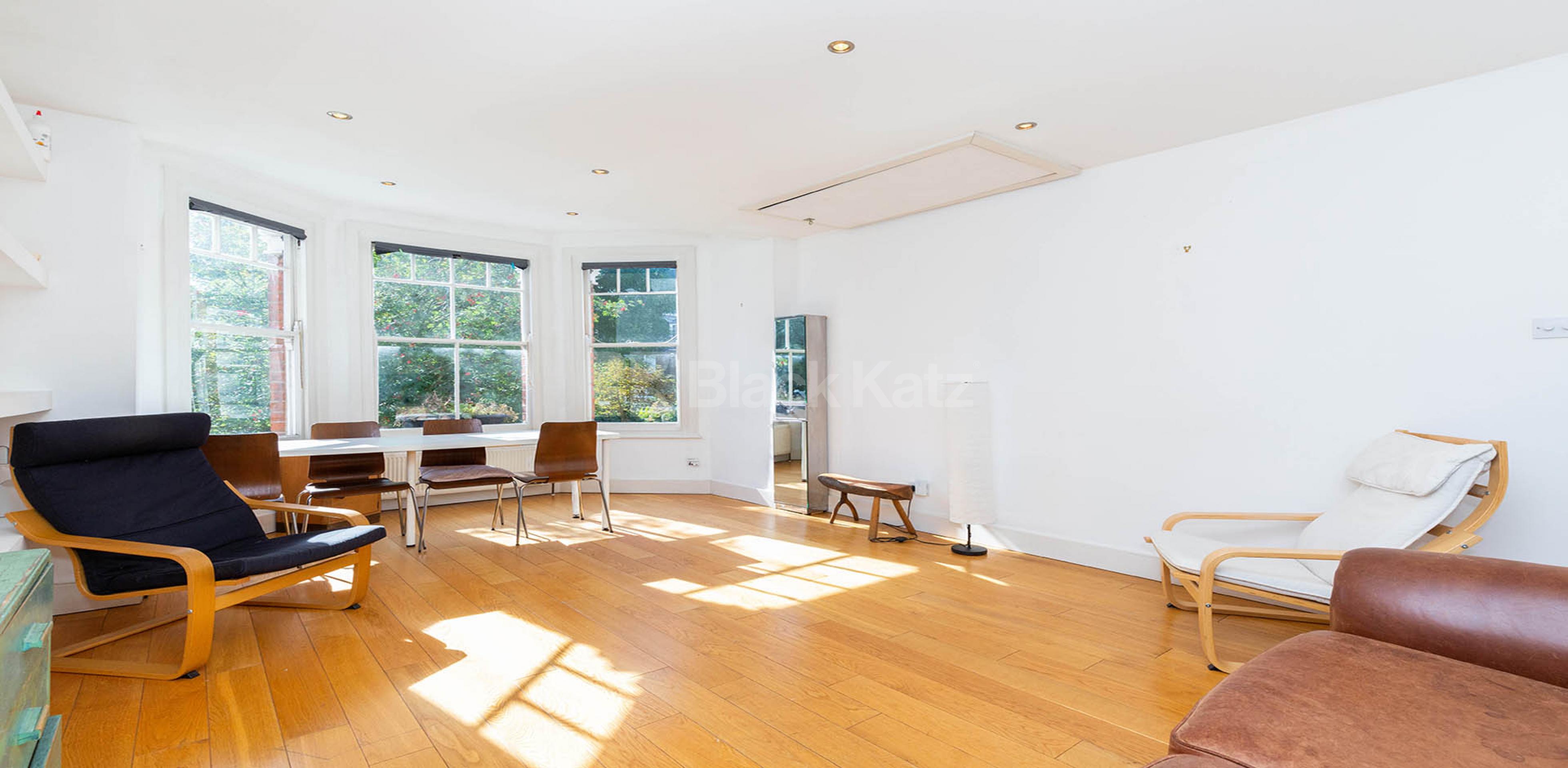 			**RENT INCLUDES COUNCIL TAX**, 3 Bedroom, 1 bath, 1 reception Flat			 Coniston Road, Crouch End N10